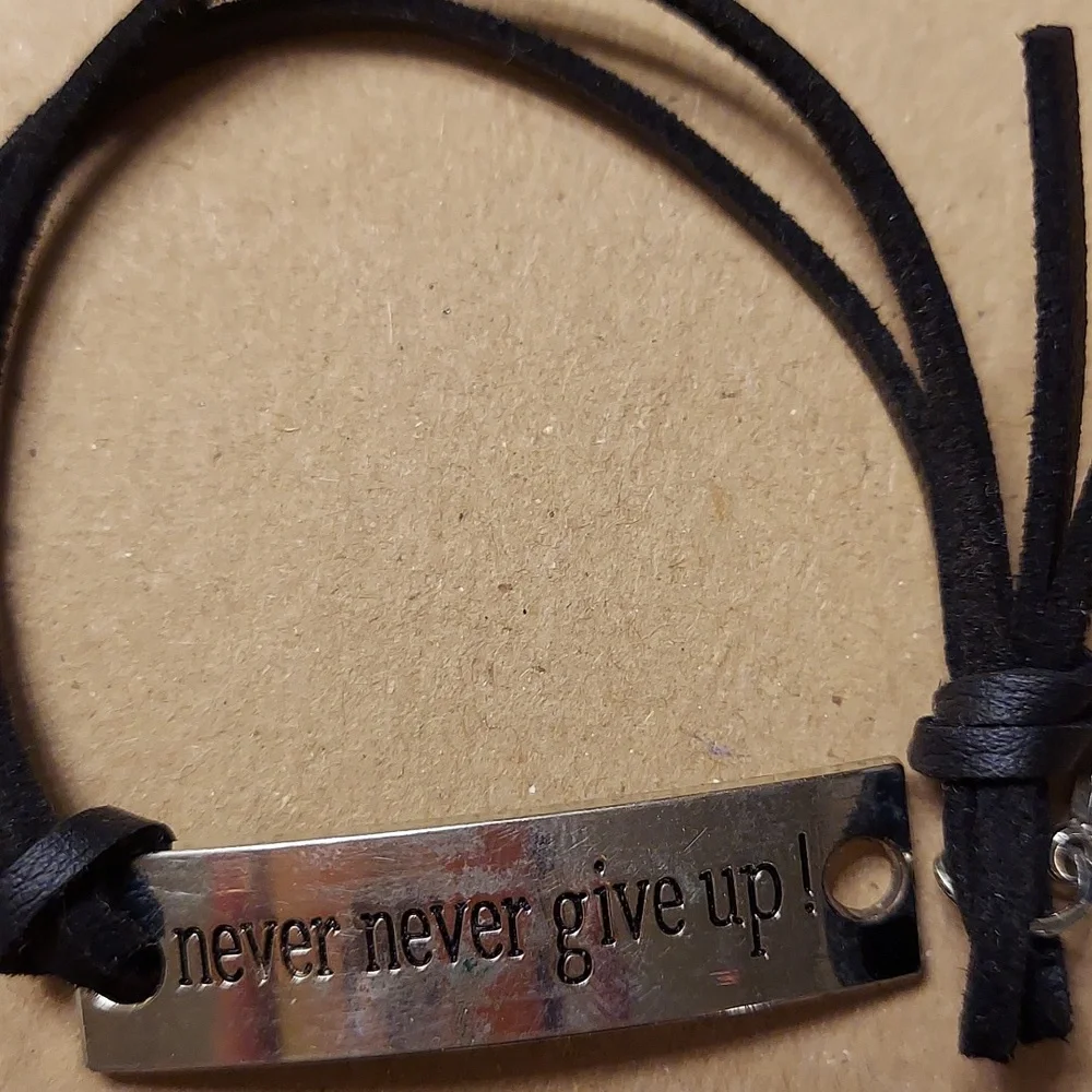 Two bracelets - Picture 3 of 4